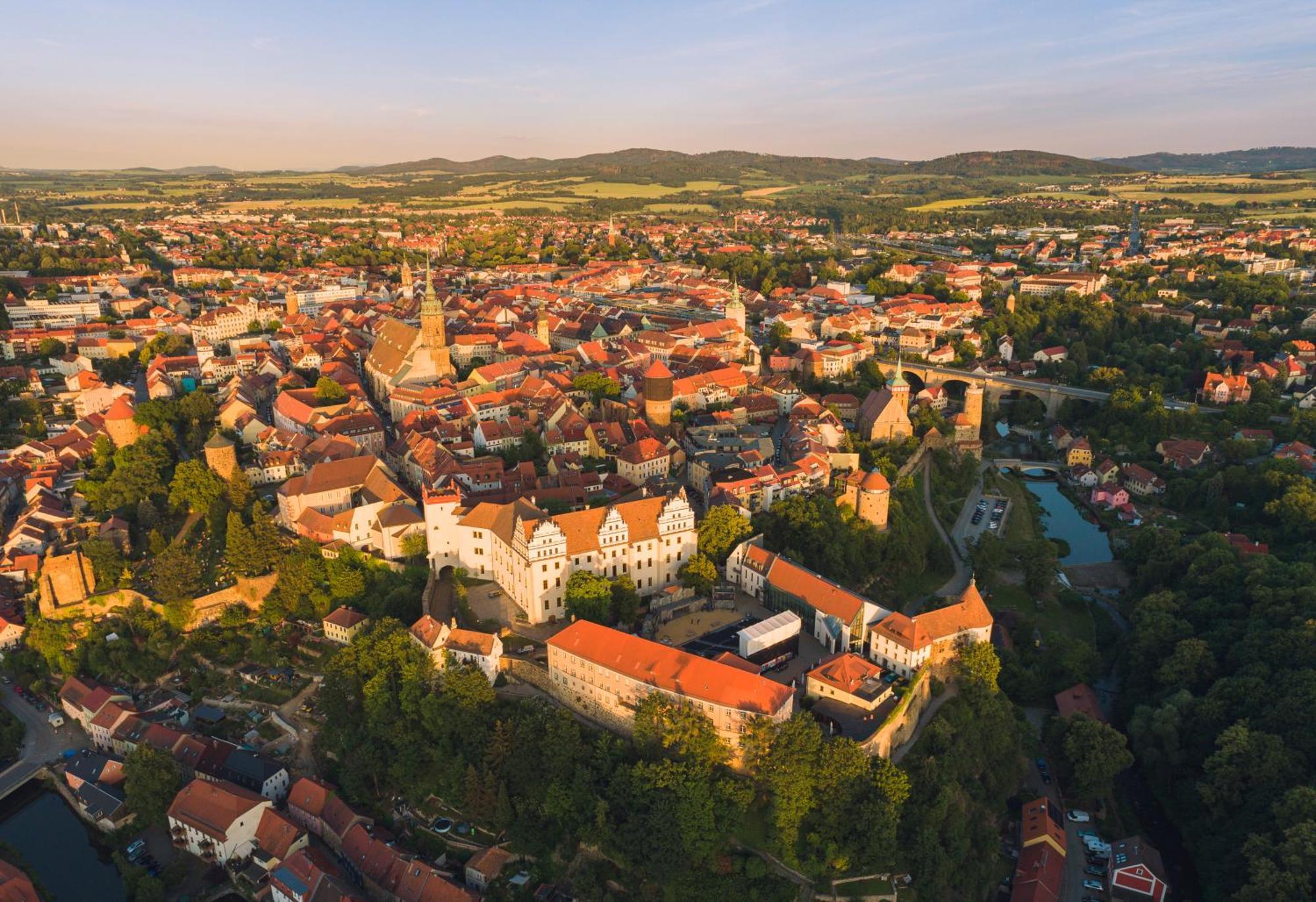 Bautzen Living Appartement - Zentrumslage Parkplatz Babybett Dış mekan fotoğraf
